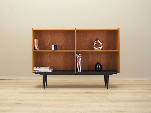 regały i półki Regał jesionowy, duński design, lata 70, produkcja: Lyby M