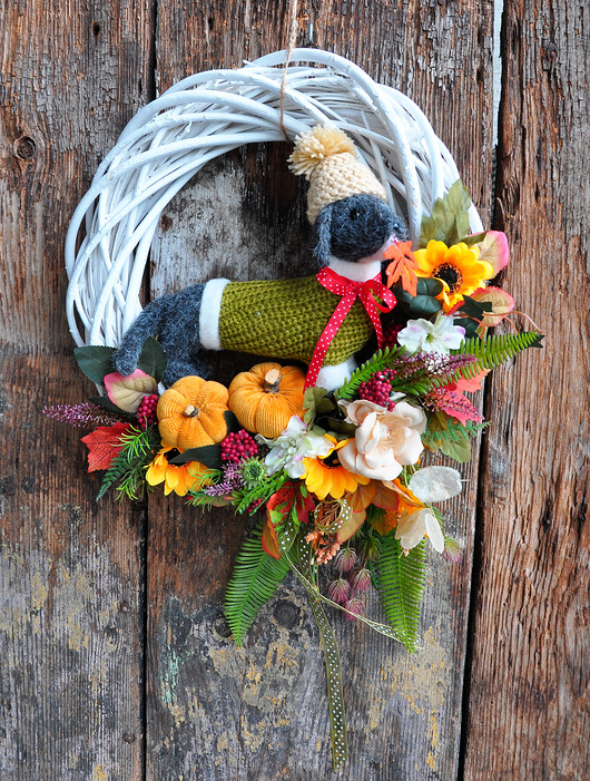 wianki Jesienny wianek z jamniczkiem
