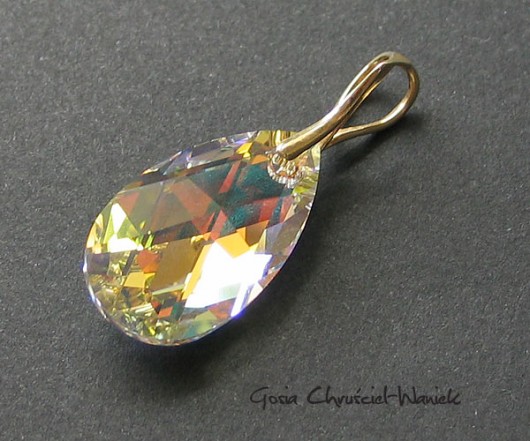 kryształ Swarovski crystal AB w złocie Gosia Chruściel-Waniek