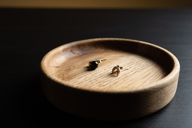 biżuteria różna Organizer na biżuterię z drewna  Kolczyki, pierścionki