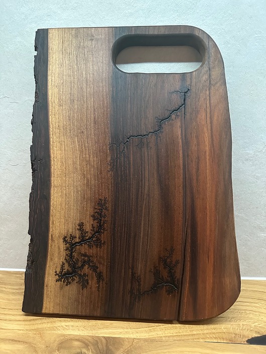 deski do krojenia i tace Drewniana deska z orzecha włoskiego