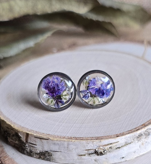 kolczyki z żywicy Wieczne kwiaty fioletowa gipsówka z kwiatami kolczyki srebrne