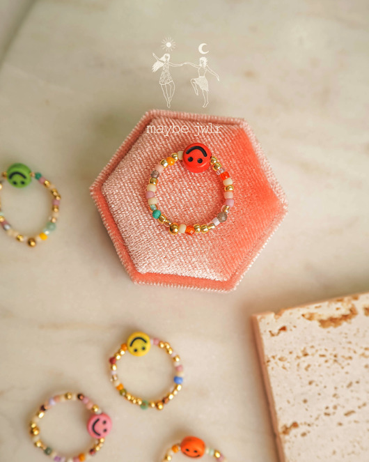 pierścionki elastyczne Pierścionek elastyczny Mix&Match czerwony uśmiech