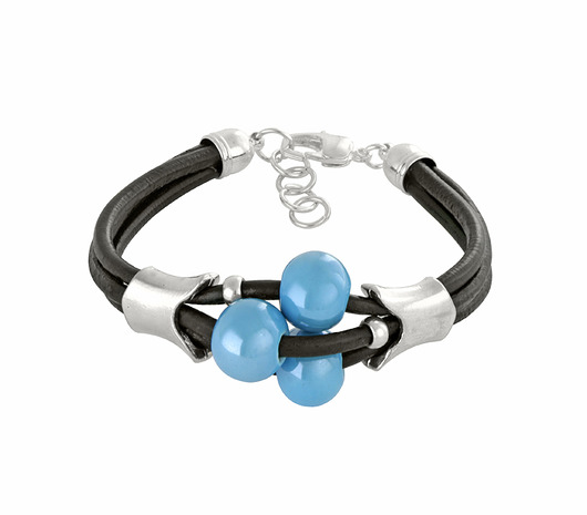3 balls - black & blue. M A N D A L A