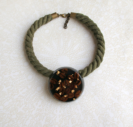 kolie S A L E : kawa - UNIKATOWY naszyjnik - KHAKI