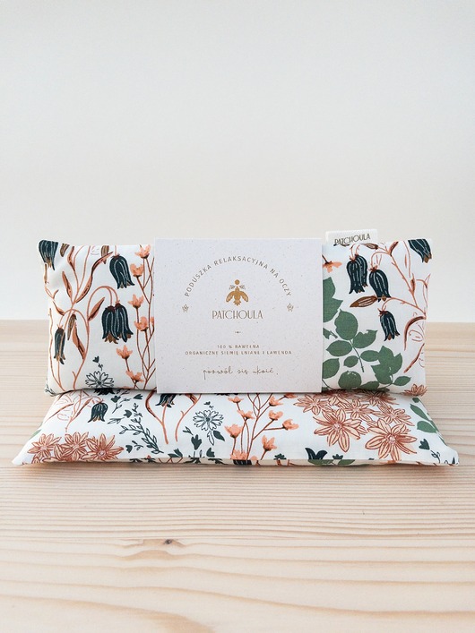 akcesoria do jogi Poduszka relaksacyjna na oczy z ekologicznym nasionami lnu i kwiatami lawendy.