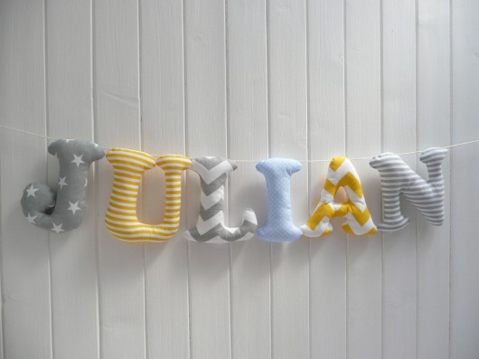 karuzele i girlandy do łóżeczka literki imienne