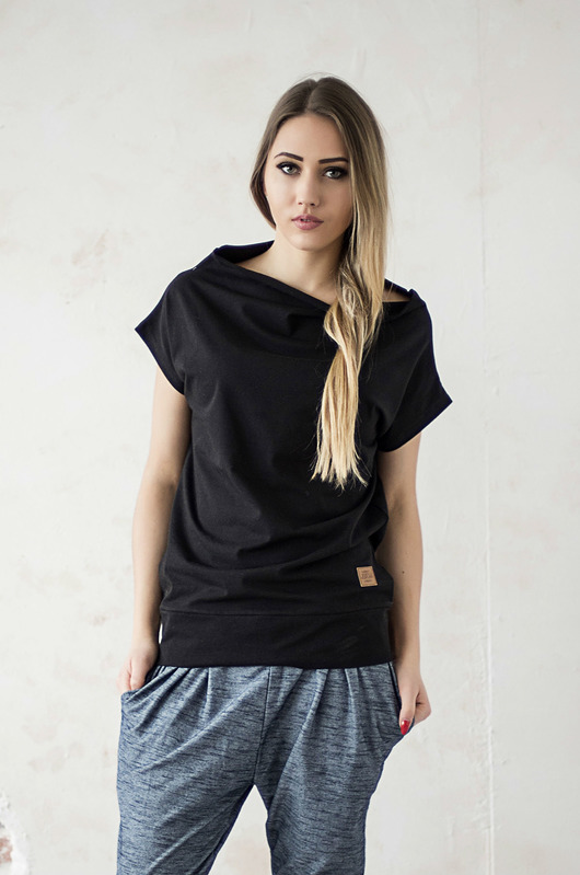 BLUZKA damska NECK - czarna Lillow