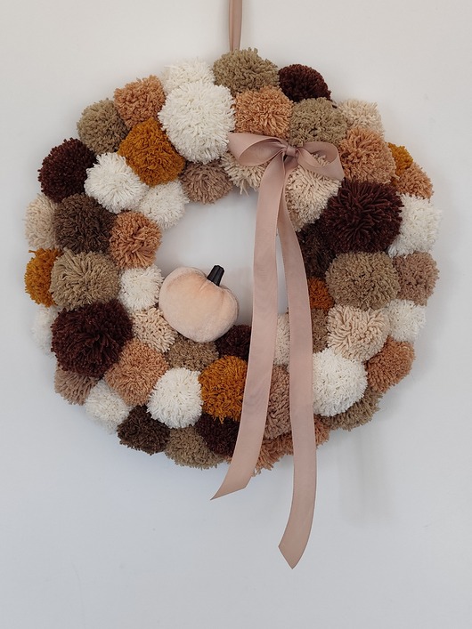 wianki Wianek z pomponów na ścianę do salonu do sypialni dekoracje