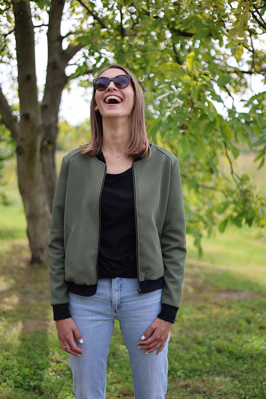 bluza bez kaptura damska Bomberka KHAKI