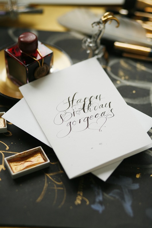 kartki scrapbooking Kartka urodzinowa kaligrafowana ręcznie atramentem Happy Birthday gorgeous