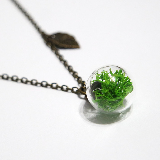 wisiory Leśny - naszyjnik z mchem mały brąz