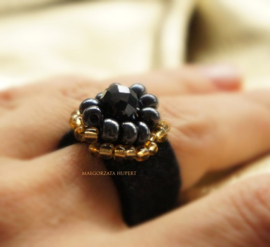 black with gold FlowerFelt Design
