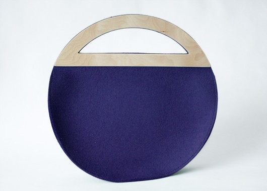 Round felt bag Navy blue moo studio