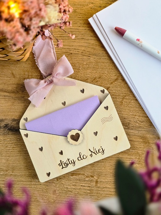 akcesoria różne Walentynkowy prezent dla Niej - drewniana koperta na Listy do Niej