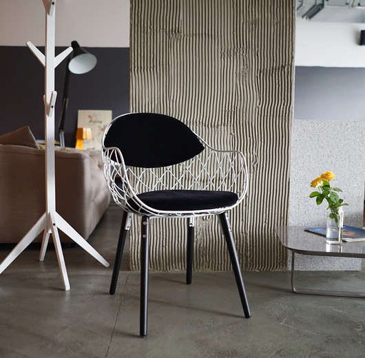 krzesła Designerskie KRZESŁO K8 czarno-białe