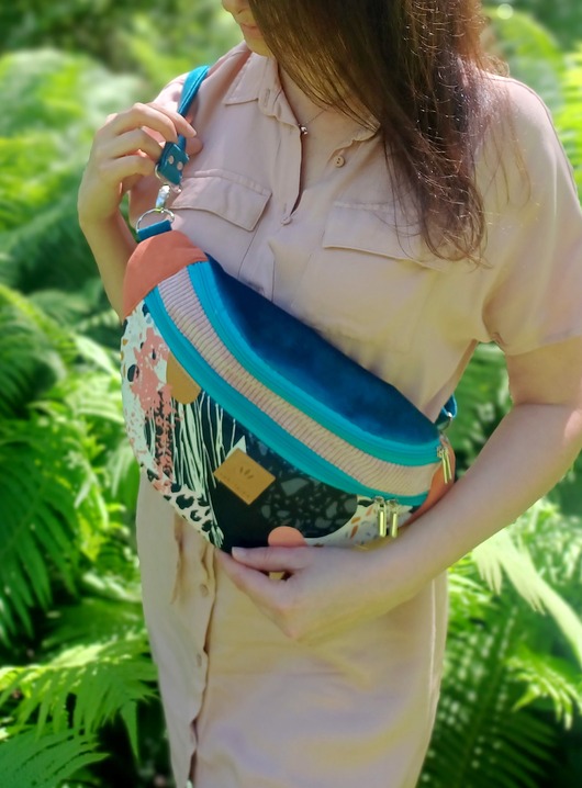 saszetka nerka Maxi Nerka z weluru i sztruksu Manaus