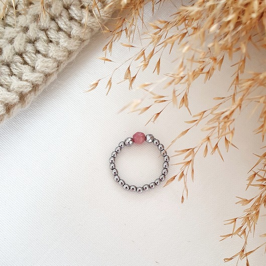 pierścionek z różowym oczkiem LEI handmade 