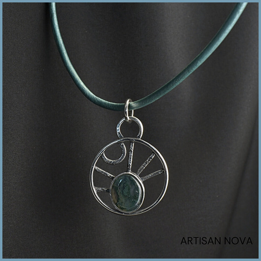 srebrne naszyjniki BOTTLE GREEN AGATE 