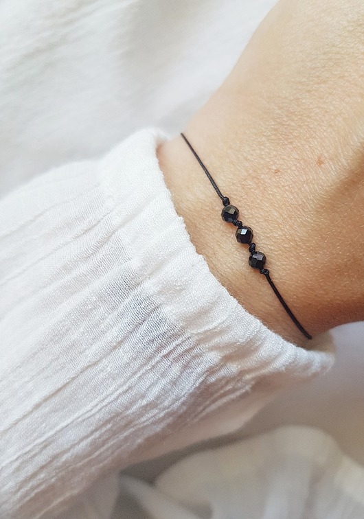 bransoletki z kamieni naturalnych Minimalistyczna bransoletka z Turmalinem  - black