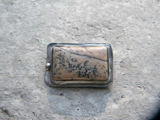 broszki Opal dendrytowy  - broszka