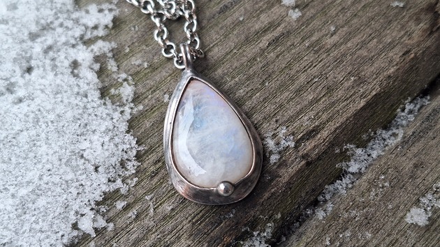 wisiory Kamień księżycowy - wisiorek