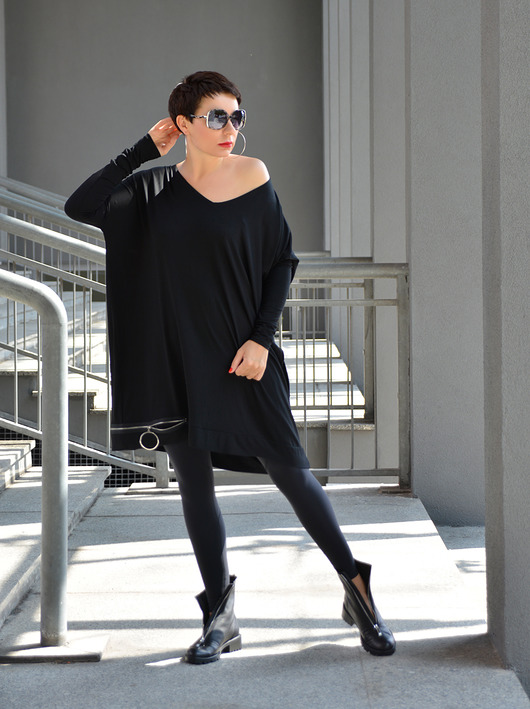 TUNIKA  V Black2 by momo momo fashion