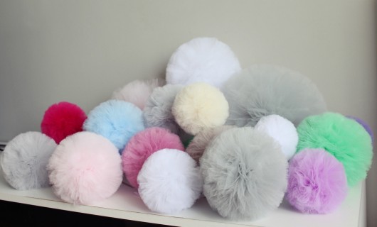 Pompony tiulowe 30 cm (XL), różne kolory Colleco