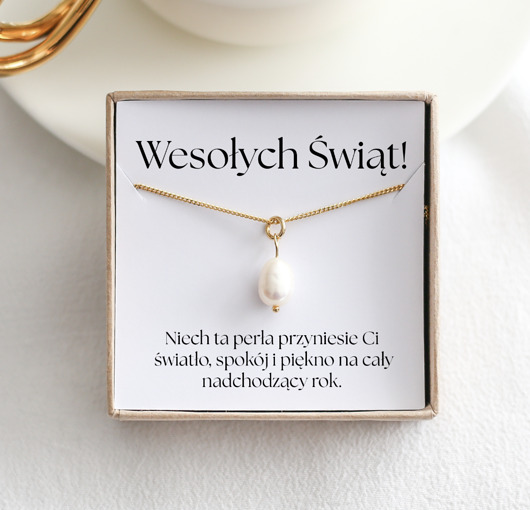 złote naszyjniki Wesołych Świąt, Naszyjnik z Perłą