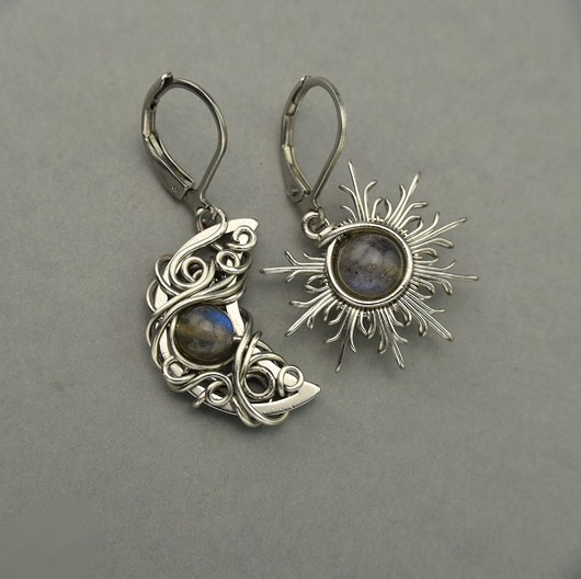 kolczyki wire wrapping Asymetryczne kolczyki księżyc i słońce labradoryt wire wrapping