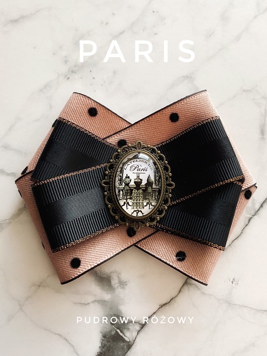 broszki Kolekcja PARIS  z grafiką retro w stylu francuskim