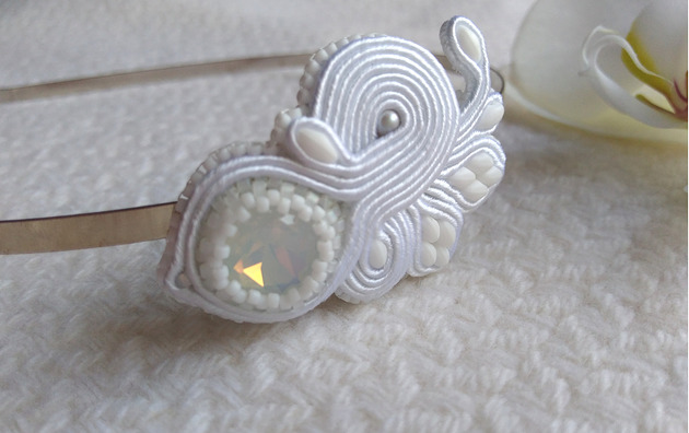 Opaska komunijna z sutaszową aplikacją Milame Soutache