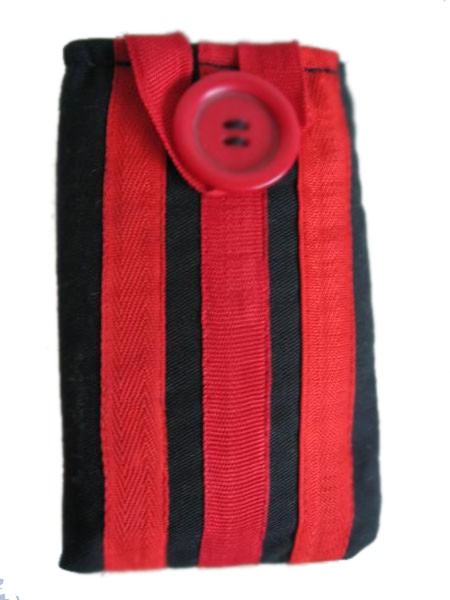 Etui na komórkę  Red strips Magdalena24