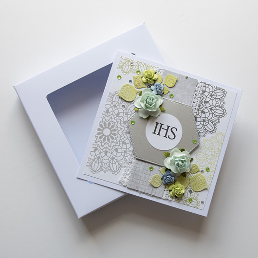 kartki na komunię Pamiątka Pierwszej Komunii pudełko