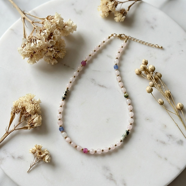 złote naszyjniki Naszyjnik z jaspisem, agatami, kryształem górskim i hematytami