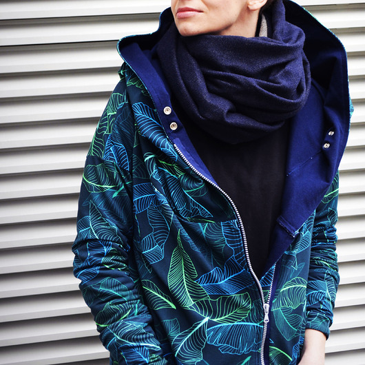 Oversize bluza długa ogromny kaptur  w liście  agagu