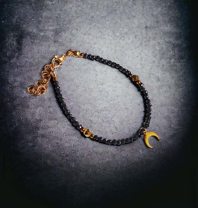 bransoletki z kamieni naturalnych Ochronna bransoletka :: lunula & czarny turmalin w pudełku jubilerskim