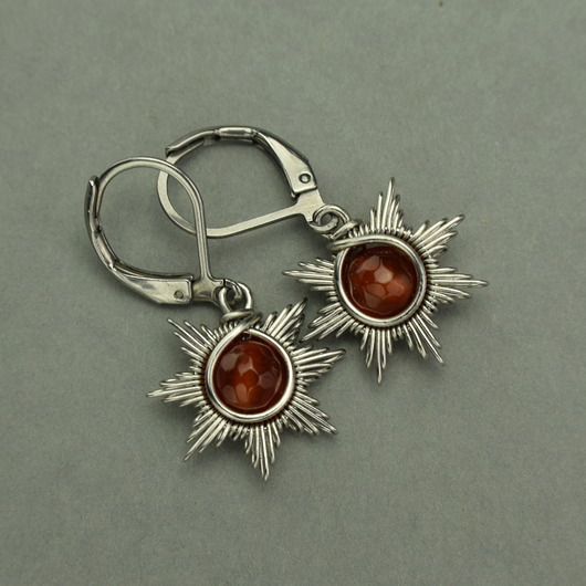 kolczyki wire wrapping Małe kolczyki słoneczka czerwony karneol wire wrapping