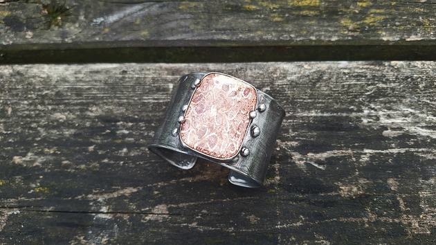 bransoletki wire wrapping Koralowa - bransoletka regulowana