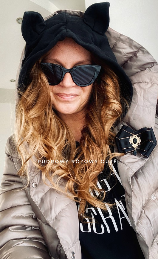 broszki Brosza z czarnym kryształkiem NEW