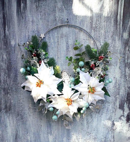 wianki bożonarodzeniowe Świąteczny wianek na obręczy