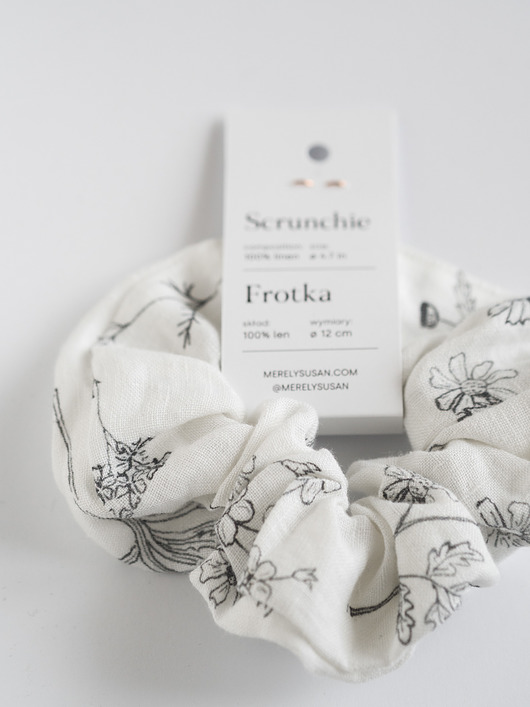 gumki do włosów Lniana gumka do włosów (scrunchie) ze wzorem w kwiaty