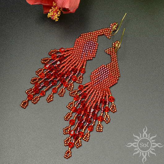 kolczyki szklane Pawie czerwone, kolczyki z frędzlami, beading