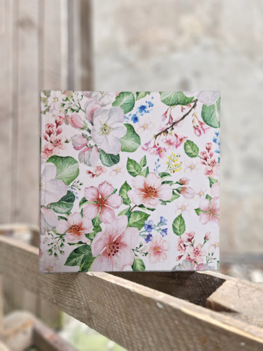 notatniki i albumy Album na zdjęcia Kwiat jabłoni  20x20 cm 64 strony ecru