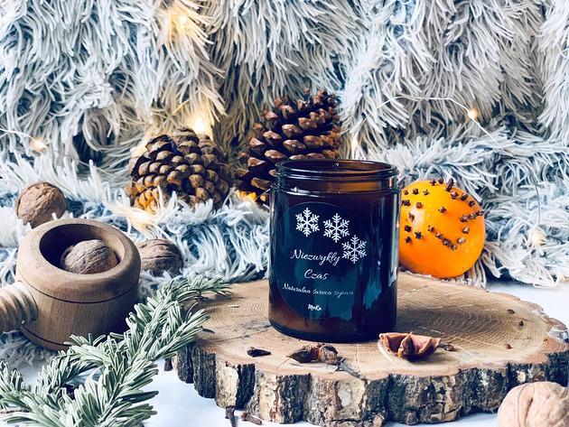 Świąteczna świeca sojowa - Niezwykły Czas MoKa candles