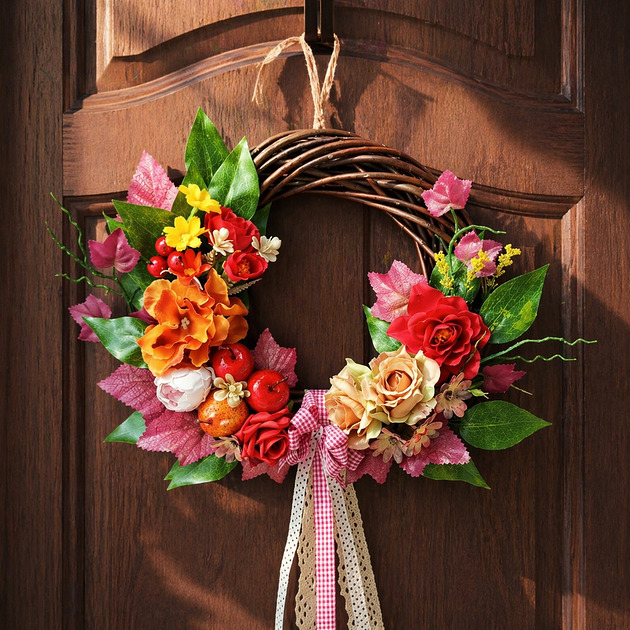 wianki Wianek na drzwi w kwiaty i jabłuszka