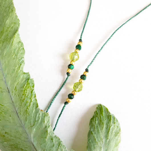 Peridot i malachit minimalistyczna bransoletka Magneska