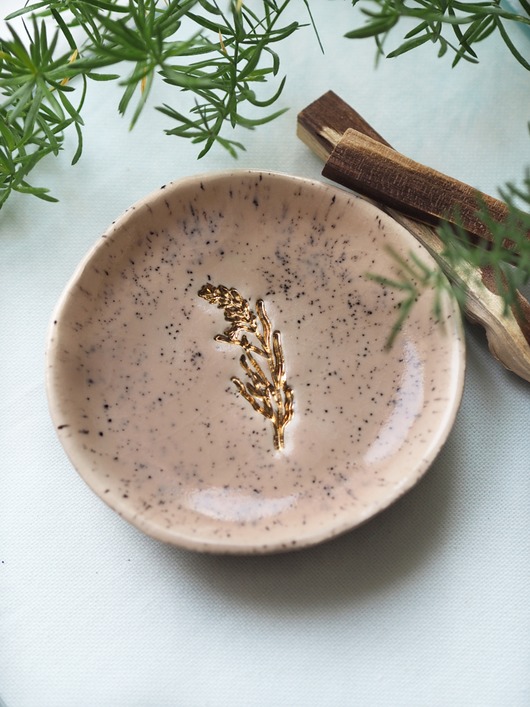 pojemniki na biżuterię Spodek na biżuterię lub palo santo