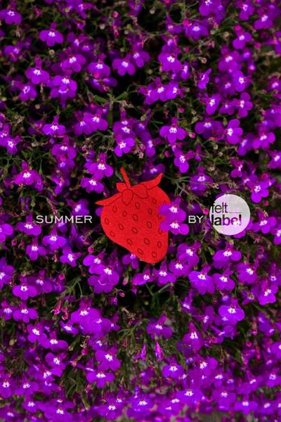 StrawberryBrooch felt label