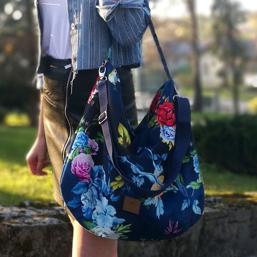 Hobo welurowe Kolibry i Roże sabi tatka